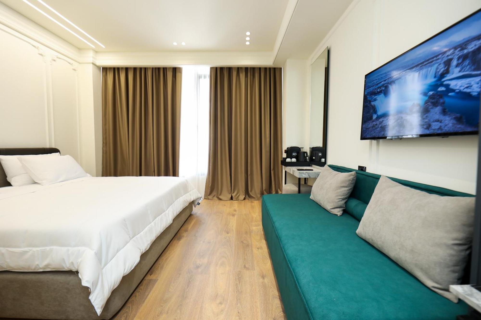 Hotel Adore Vlora Kültér fotó