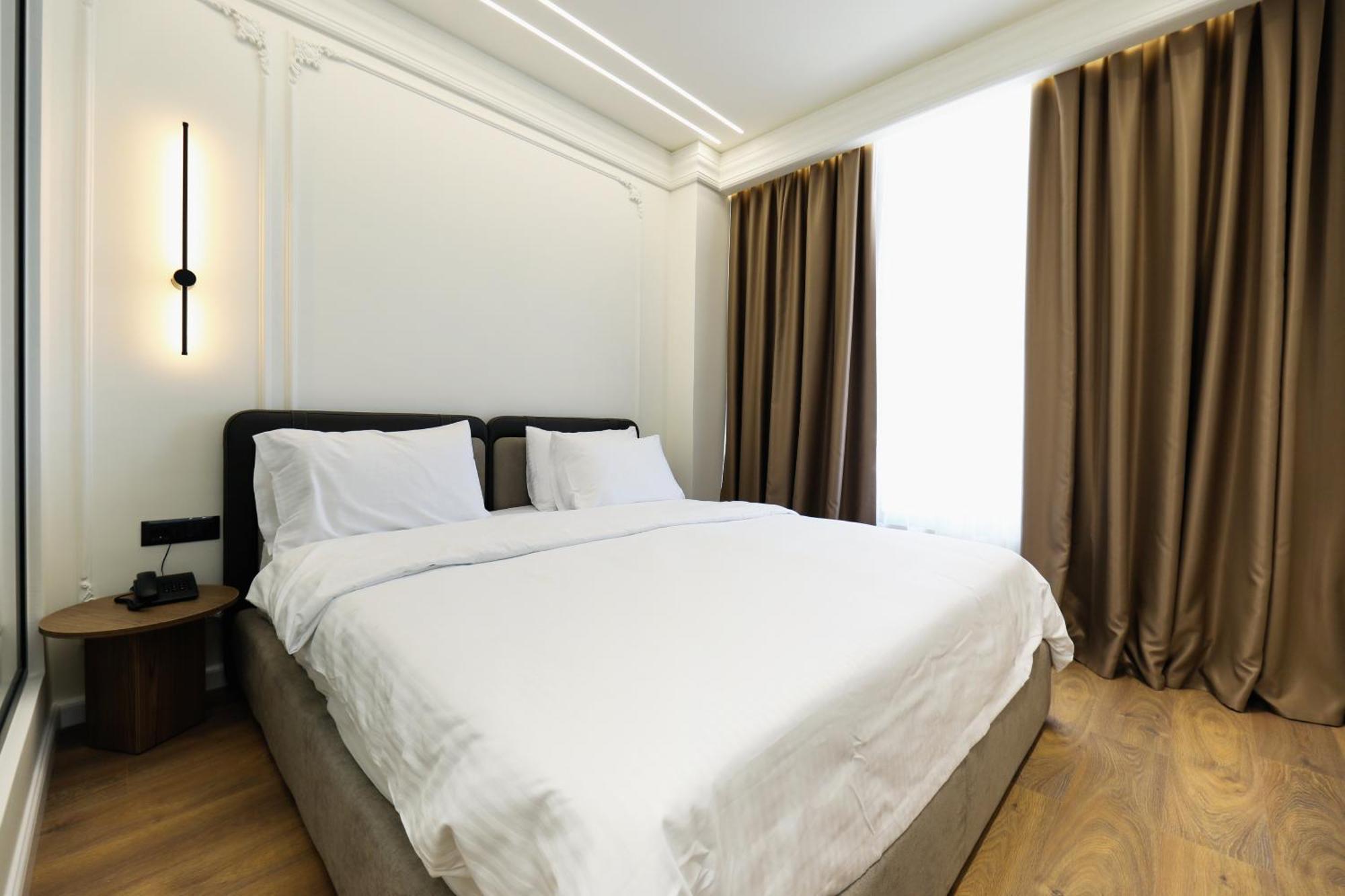 Hotel Adore Vlora Kültér fotó