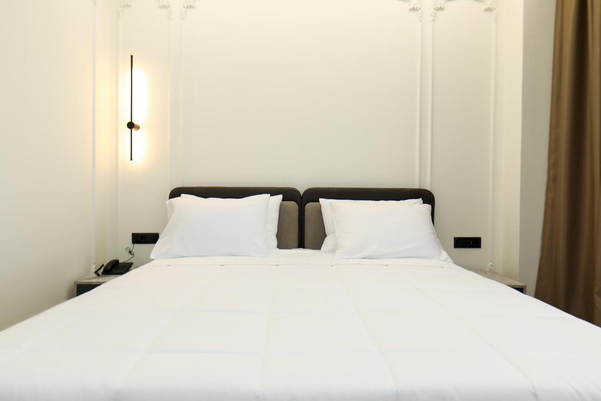 Hotel Adore Vlora Kültér fotó