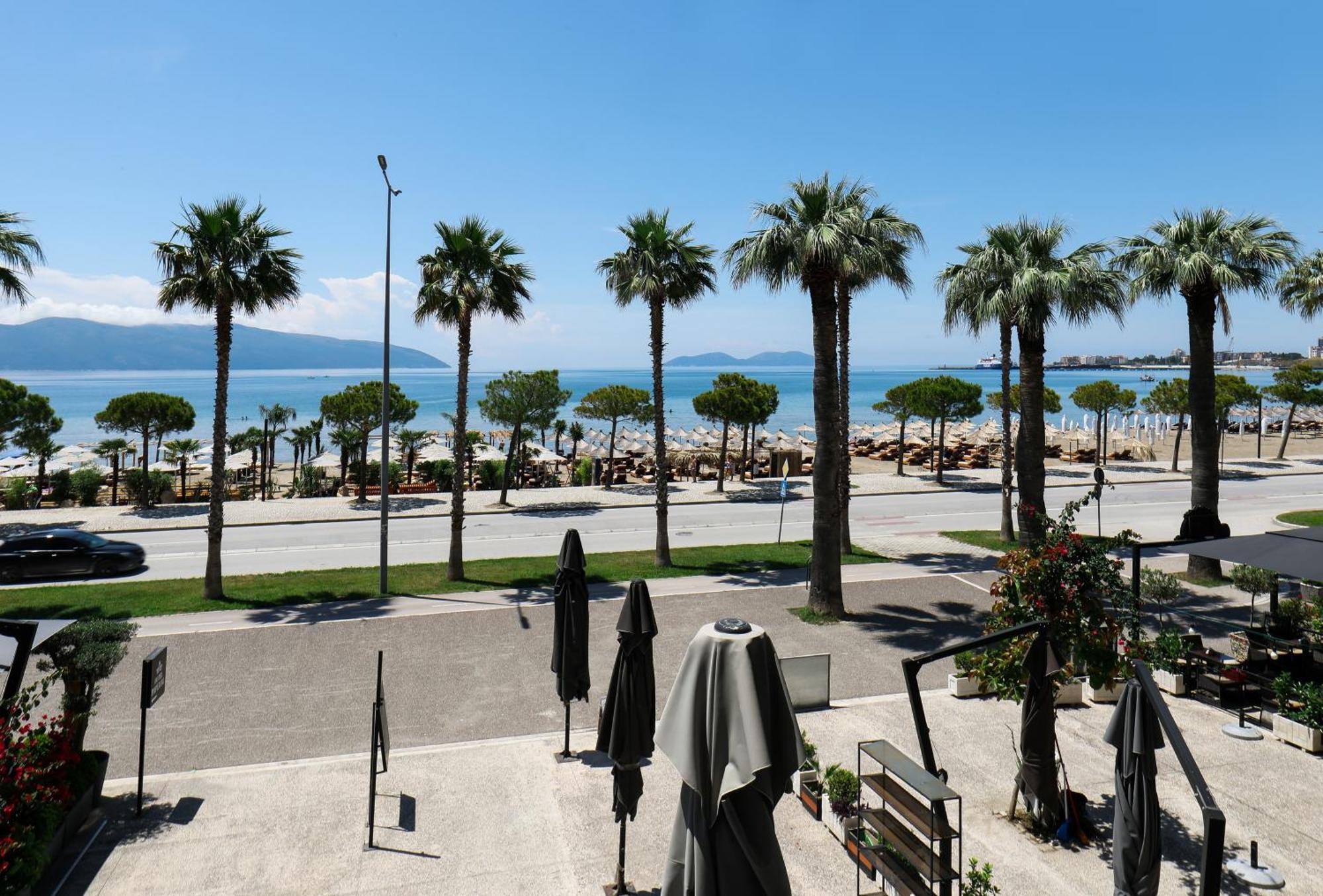 Hotel Adore Vlora Kültér fotó