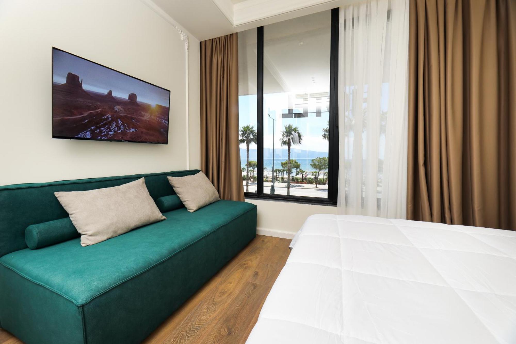 Hotel Adore Vlora Kültér fotó