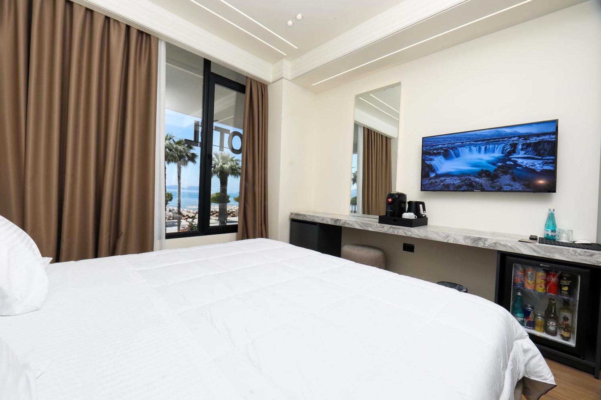 Hotel Adore Vlora Kültér fotó